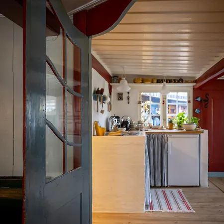 Kjobinghus, Aeroskobings Aeldste Hus, I Historiske Rammer Tatil Evi