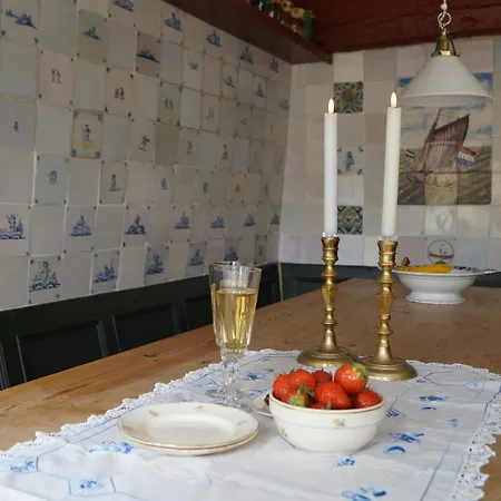 Kjobinghus, Aeroskobings Aeldste Hus, I Historiske Rammer Tatil Evi *