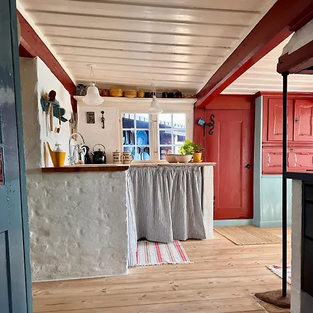 Privat Kjobinghus Er Fredet Historisk Og Unikt Sted 度假居 Ærøskøbing